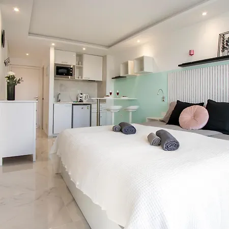 Centered With A Pool & Near The Beach, 324, Ponderosa * Playa Fanabe
